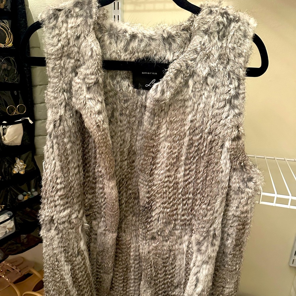 525 America, 100% rabbit fur jacket, barely worn, size medium.